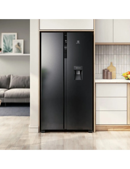 Nevecón Electrolux 438 Litros No frost Inverter AutoSense Dispensador Agua Negro ERS433HBWD
